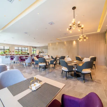Leishen E-Sports Hotel (Anqing Tongcheng Economic Development Zone Fangyuanhui)