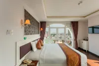 Sea Phoenix Hotel Da Nang - غرفة مطلة على الجبل