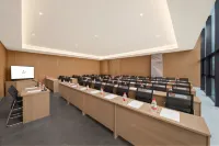 Zhaosu Licheng Hotel (Tianma International Tourism Culture Plaza Food Street Branch) - Business