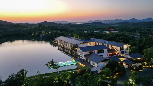 โรงแรมอานู ลี่หยาง ทะเลสาบเทียนมู่