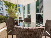Pacific Views Resort Hotels in Main Beach