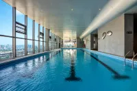 Novotel Living Yunnan Dianchi Times - Kolam Renang
