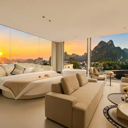 Yangshuo Huali Yunju Hotel (Xingping Ancient Town RMB 20 Scenic Spot Branch)