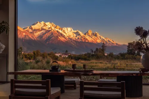 Mishan Guiyun Snow Mountain Panoramic View Pu'er Tea Fragrance Holiday Home - balcony