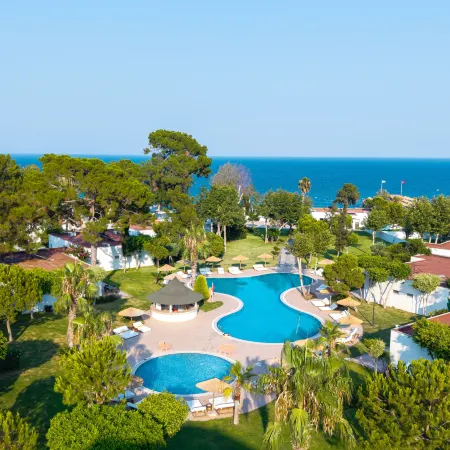 Fashiontv Luxe Resort
