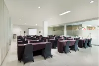 Amaris Hotel Pekanbaru - 2 Sao