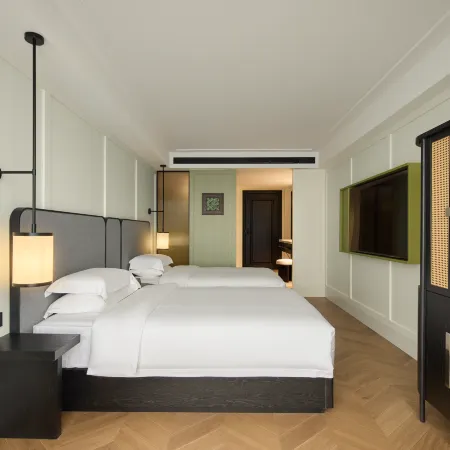 SFEEL Design Hotel (Changsha Wu Yi Square IFS)