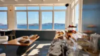 Blu Rooms Santorini - breakfast