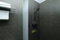 Tingxuan Hotel (Shenzhen Luohu Dongmen Old Street) - 2-Star