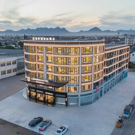 LEISDEN HOTEL
