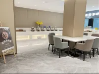Merlinhod Hotel (Xianyang Sanyuan Bus Station) - parking