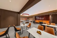 ROYALSS Arya Hotel (Nanning Liujing Industrial Park Branch) - parcheggio