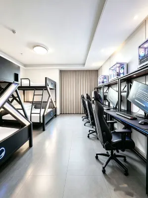 BKB E-sports Homestay Hotels in Xi'an Road commerical area