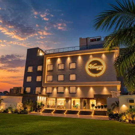 Vaarya Inn