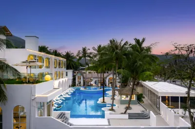 MOON&SUNDesign homestay 야룽완/아롱만 주변 호텔