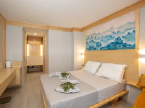 Casa di Pino EcoLodge Hotel Hotels in Zabljak