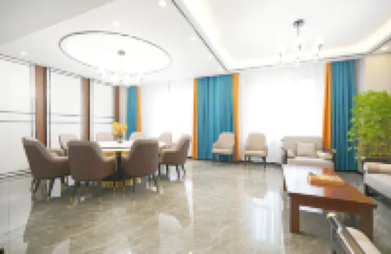 疆鴻酒店（庫爾勒站店）