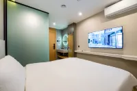 Yixuan Hotel (Anhui Wenda Engineering College) Hotels near Anhui Wenda Sike Network Technology College