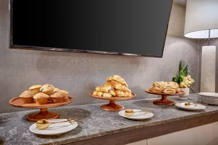 Town Inn Suites Hotel