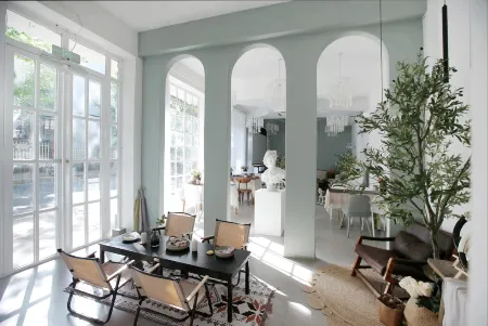 Dongjianghu Daisylee Daisy Meisu Отели рядом с достопримечательностью «Xiaodong River Fogview Walkway»