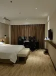 City Comfort Inn Hotel (Luchuan Wenquan Plaza Railway Station) Hotels near Luchuan Railway Station