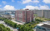 Starway Hotel (Shanghai Zhuanqiao Wanda Hotel) Hotel dekat Minhang Maqiaozhen Community School