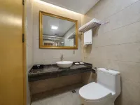 Luoshan Junfu Hotel Hotels in Luoshan