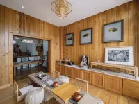 Panhuan Xiaozhu Hotel