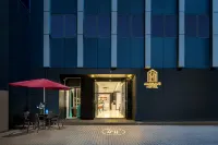 Manhaosi Hotel (Guangzhou Beijing Road Pedestrian Street Memorial Hall Subway Station) Hotels near Jinguang Square