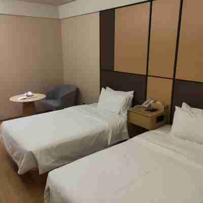 Ji Hotel (Jiayuguan Pedestrian Street) Rooms