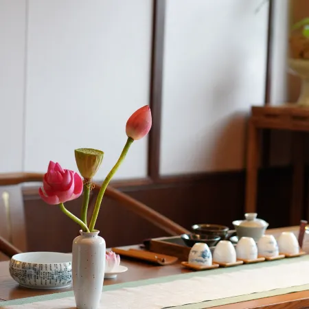 Scholars Hotel Xuntang