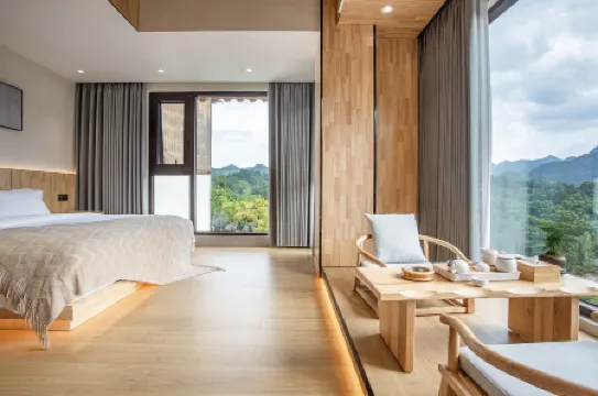 Qingsu Huajian (Libo Xiaoqikong East Gate Branch)