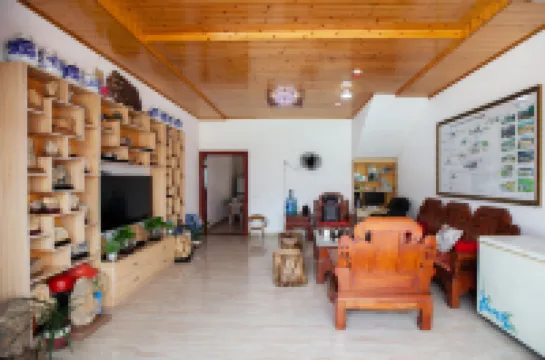 Longyan Tulou Kangnong Inn