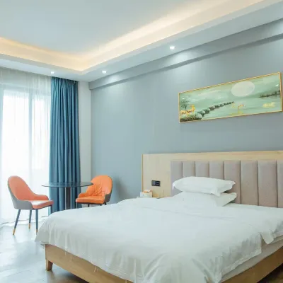 Qiongzhong Santaiyuanlong Business Hotel Hotels near Limu Mountain Forest Park