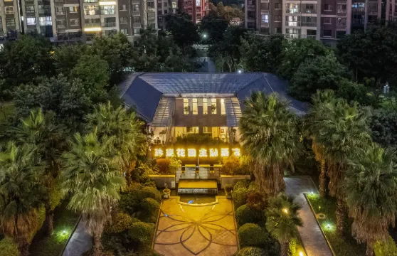 米易玲瓏花園酒店