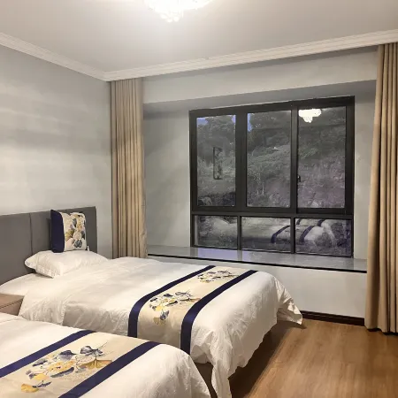 Guandu Town Sunshine Hotel