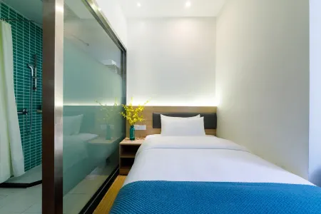 Joy Lai Hotel (Nanshan Subway Station)