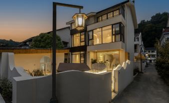 Hangzhou Shanzhiwu Homestay (Xihu Jiuxi)