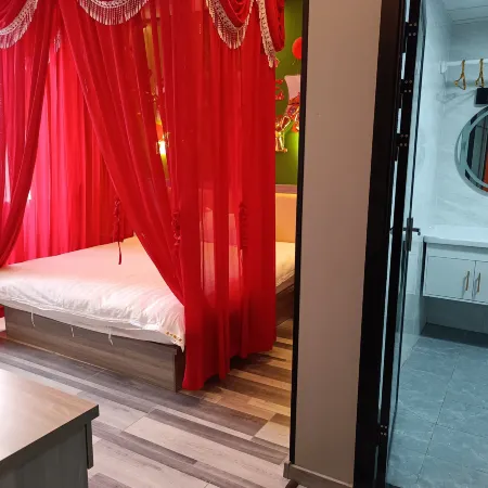 Yilin Holiday Hotel
