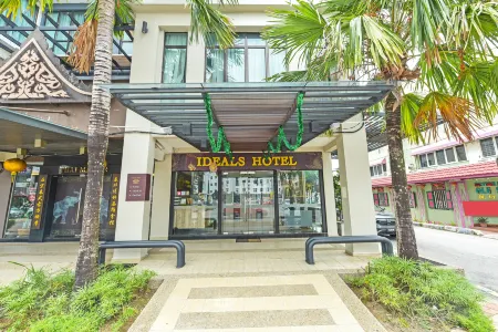 Townhouse Oak Melaka Near Dataran Pahlawan Formerly Ideals Hotel Отели рядом с достопримечательностью «Дворец султанов Малакки»