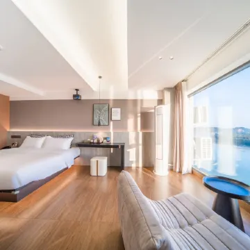 Land Scape Youth River View Hotel