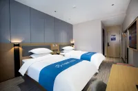 Ru Jia Huayi Hotel (Linying Dongfang International Yizhou City) Hotels in Linying