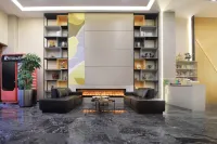 Home Inn Baiyun Hotel (Nantong Luohe Scenic Area Wenfeng Square) - 3-Star