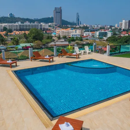 Iris Palace