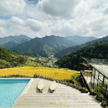 Yisu Yuntai Juzhu B&B (Qianjiangyuan National Park Taihuishan Observation Deck)
