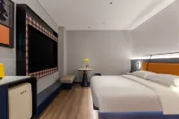 HYGGE Qiman Hotel (Hefei Ningguo Road Qigou Plaza) Hotel dekat Baogong Park