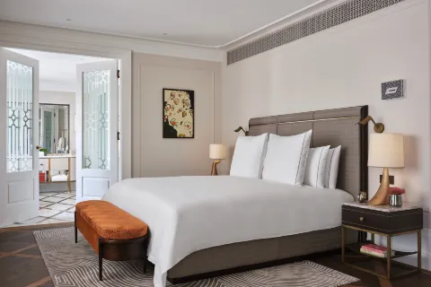 Rosewood Vienna