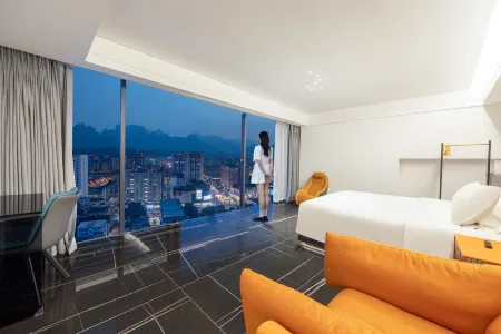 Sky ·Retreat  Hotel Отели рядом со станцией Zhangjiajie West Station