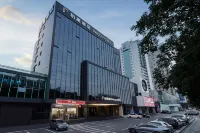 Paco Hotel (North Square Branch of Maoming HSR Station) Hotels near Lijing Shopping Center (Renmin Middle Road)