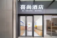 Happy Hotel (East railway station) Hotel a 